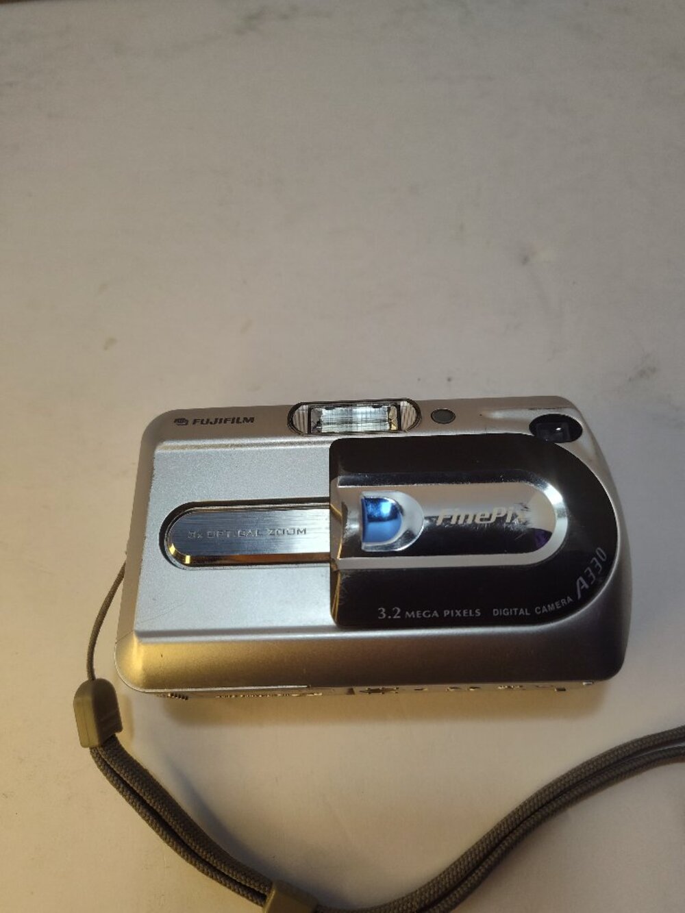 Fujifilm Finepix A330 Digital Camera- 3.2mp, tested w/ CD & Manual